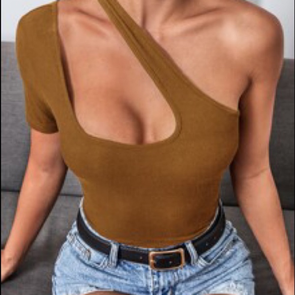 Cut Out One Shoulder Body Suit